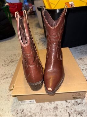 Steve Madden Brown Leather Western Heeled Ankle Boots